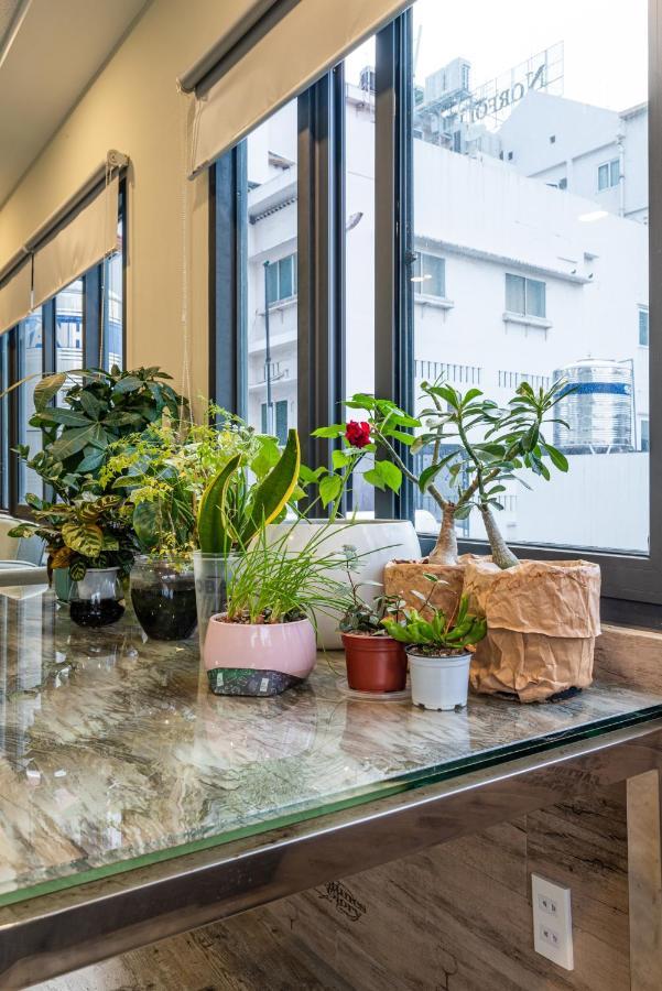 Khách sạn hẻo lánh Lalahouse Spring - Saigon Center TP. Hồ Chí Minh
